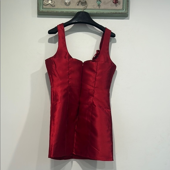 Current Mood Pixie Elegant Red Satin mini Dress large new with tags women’s - Picture 5 of 5